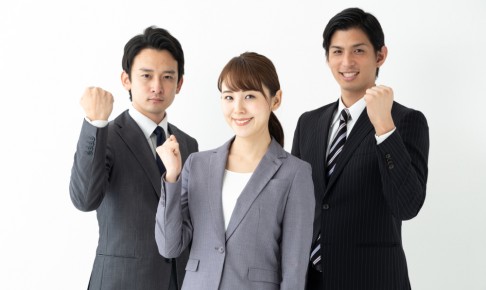 Portrait,Of,Asian,Business,Team,On,White,Background